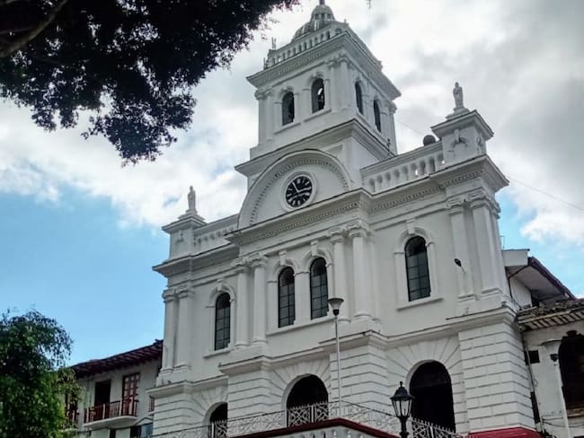 Parque principal de Neira, Caldas
