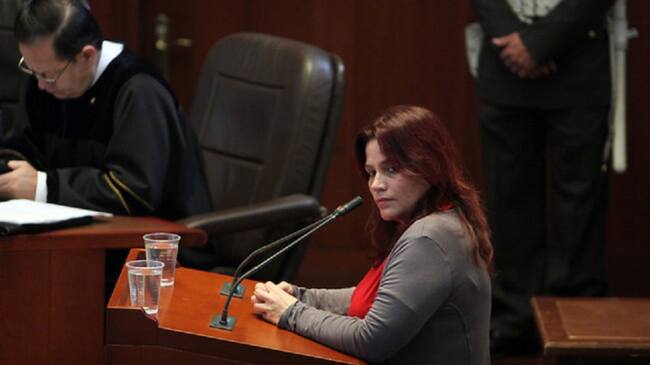 En foto: La periodista Claudia Julieta Duque.