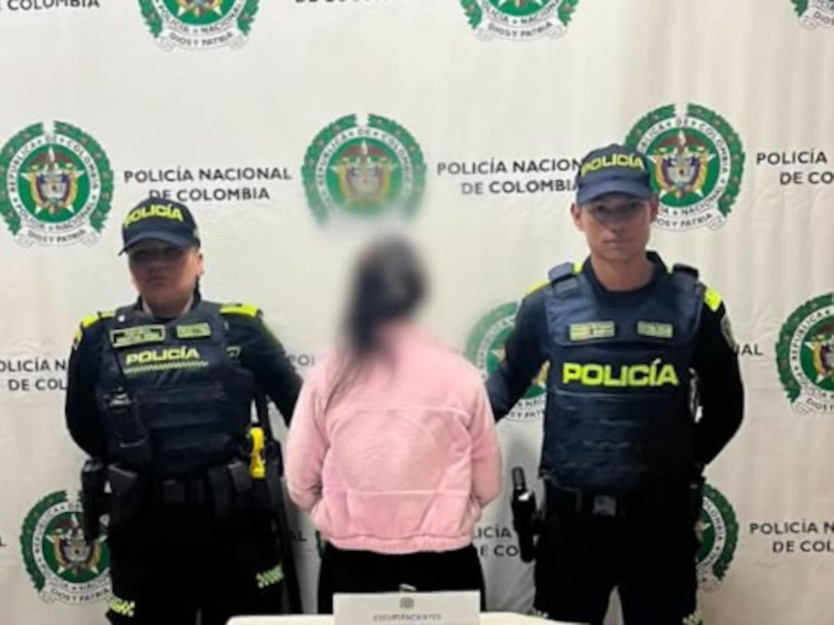 Mujer de 20 años capturada por vender bazuco entre cachivaches: así fue el operativo