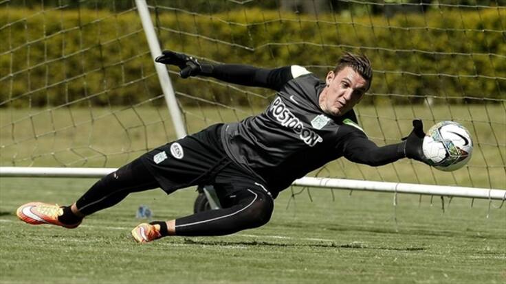 Armani, Escobar y Valencia, habilitados para jugar en Nacional