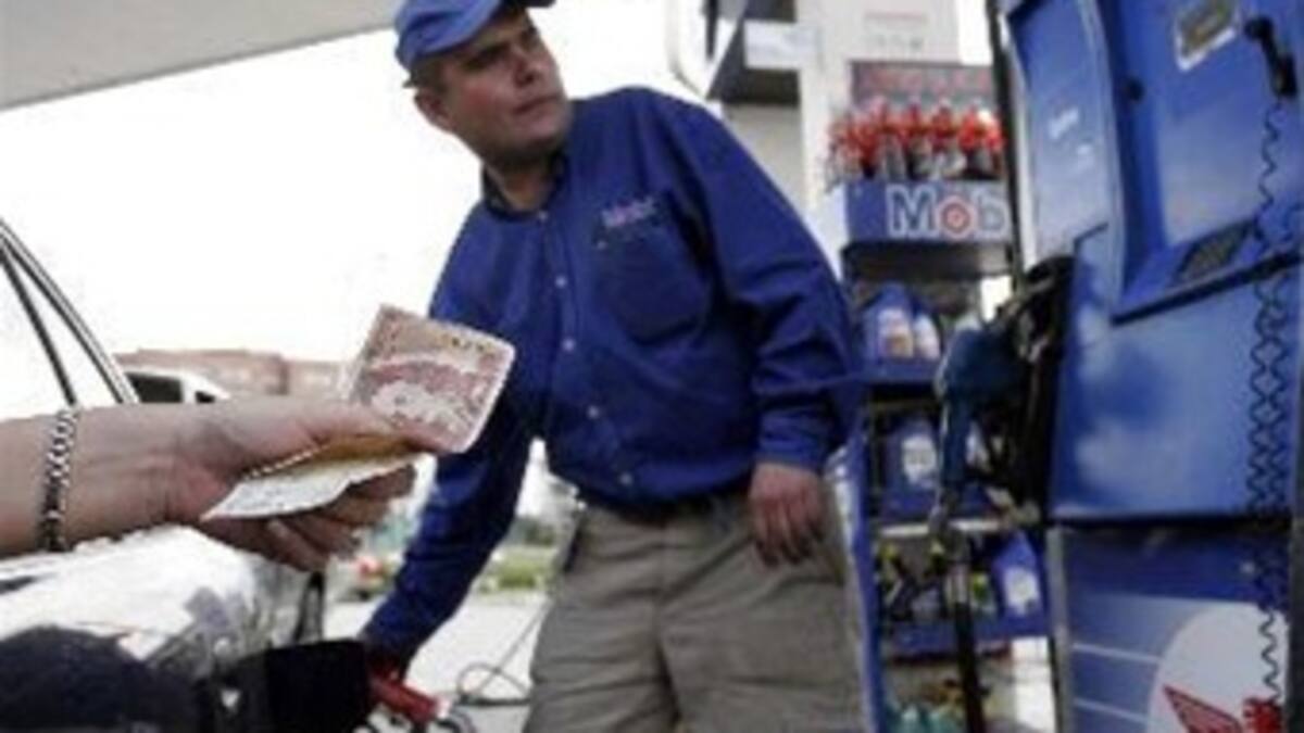 Radican proyecto de ley para reducir precio de la gasolina en dos mil pesos