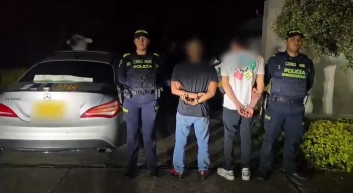Dos hombres embistieron a policías en Bogotá: fueron capturados en medio de la persecución