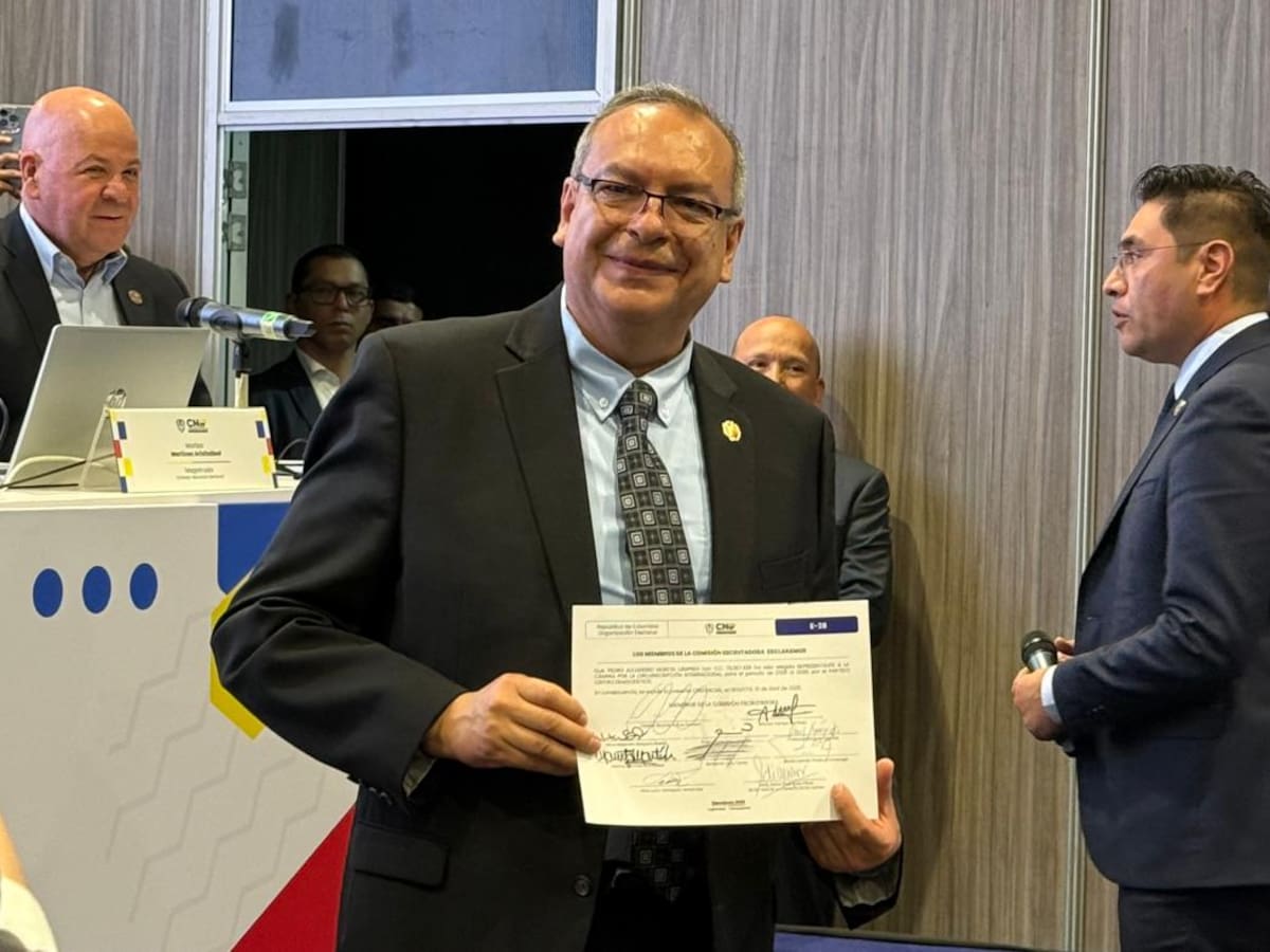 Pedro Murcia, del Centro Democrático, elegido representante de los colombianos en el exterior