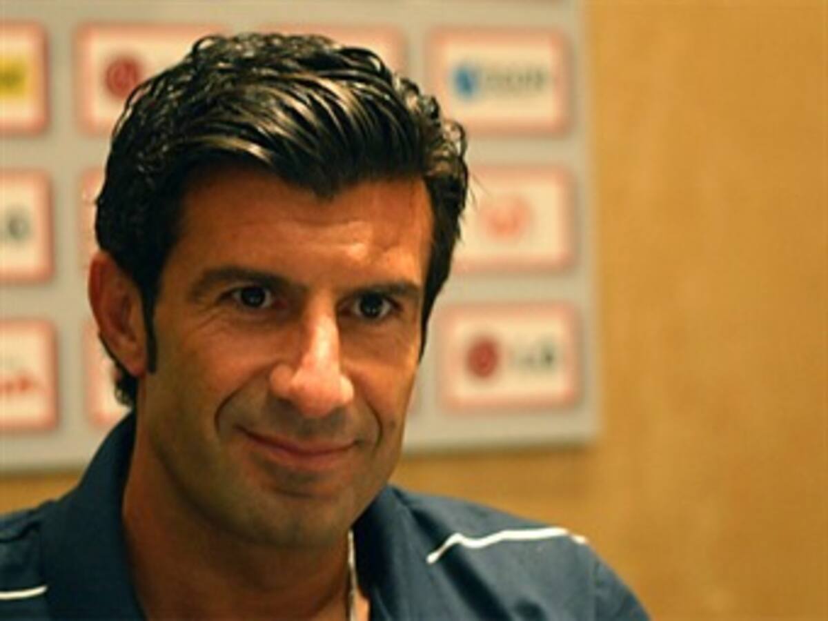 Luis Figo tendrá que pagar 2.4 millones de euros al fisco español