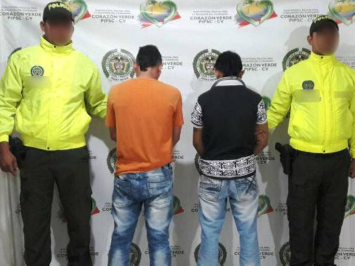 Capturan a los presuntos responsables del homicidio de un hombre por robarle un celular