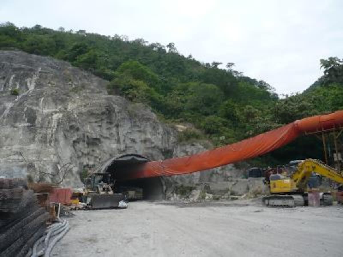 túnel del Boquerón, en la vía Bogotá Girardot