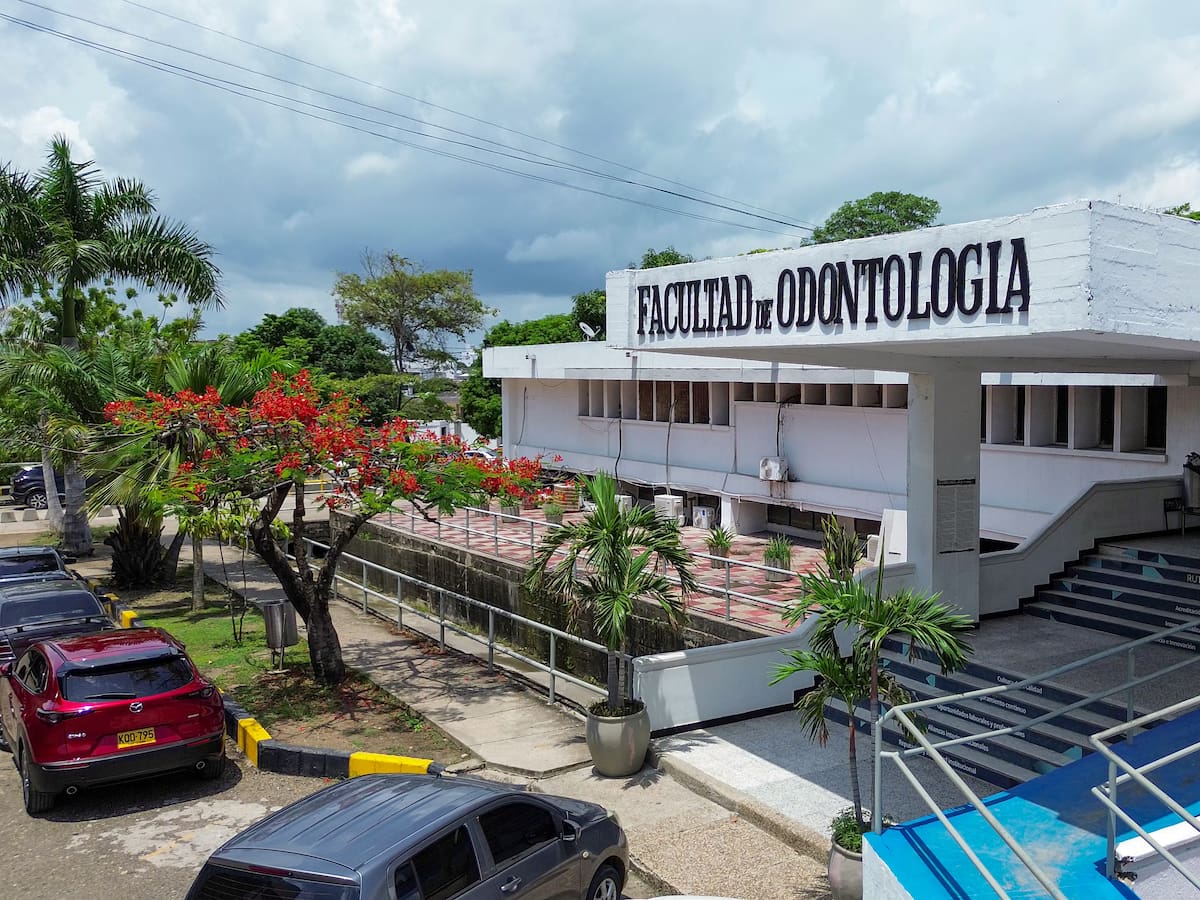 Unicartagena lleva brigada de salud oral a Manzanillo del Mar