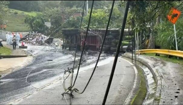 Accidente Loma de Los Balsos- foto secretaría de Movilidad
