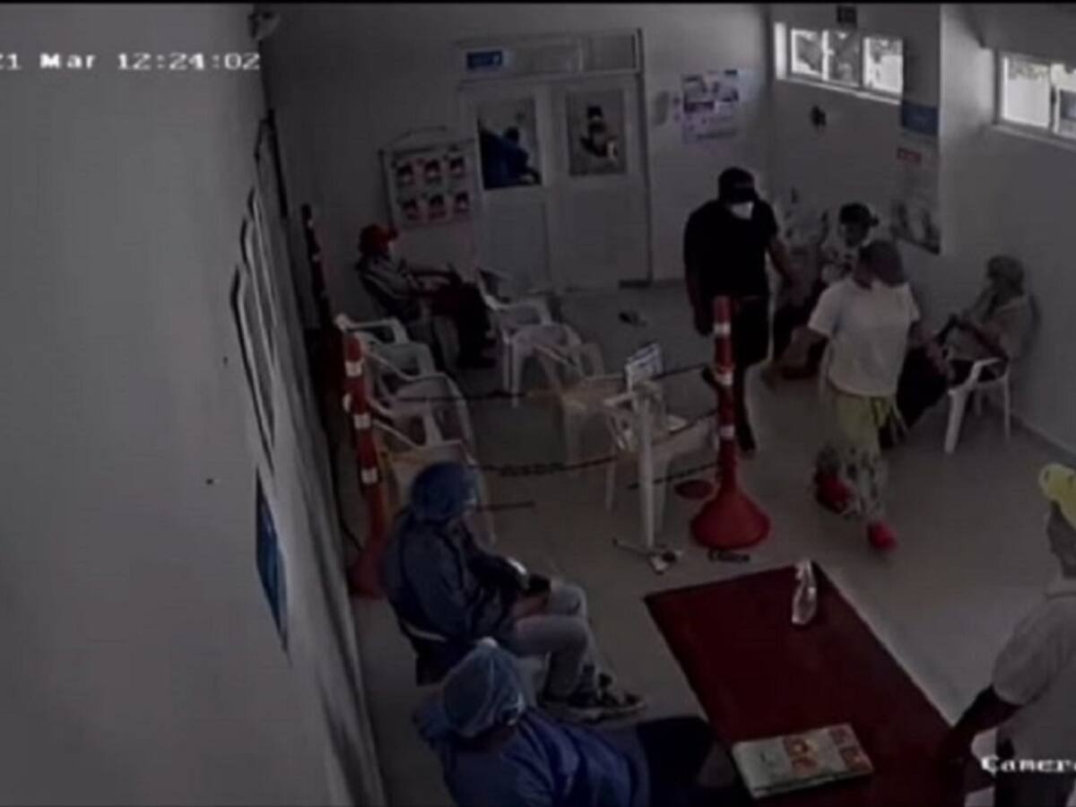 Supersalud pide información a IPS por vacunación a Rafa Pérez y su esposa