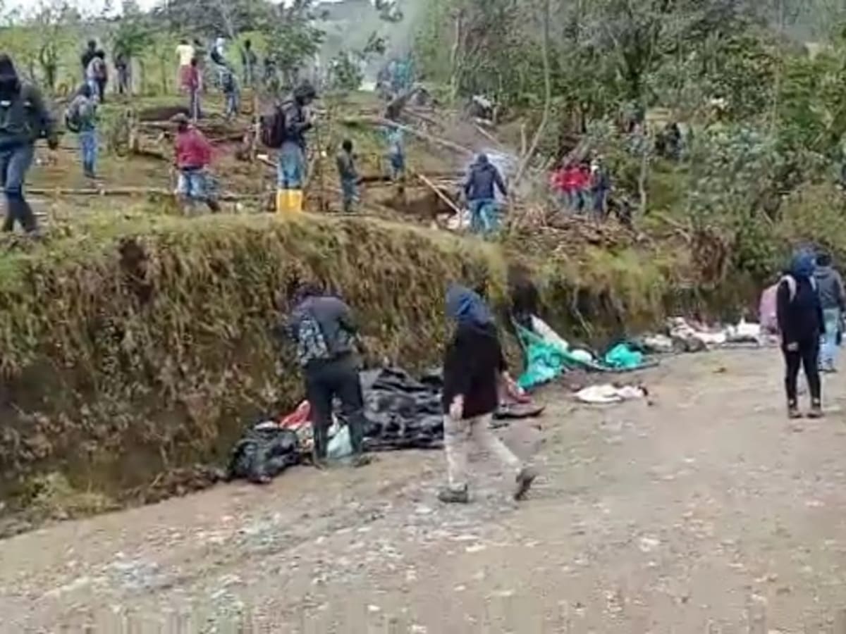 Un muerto y varios heridos tras choques entre campesinos e indígenas en Sotará
