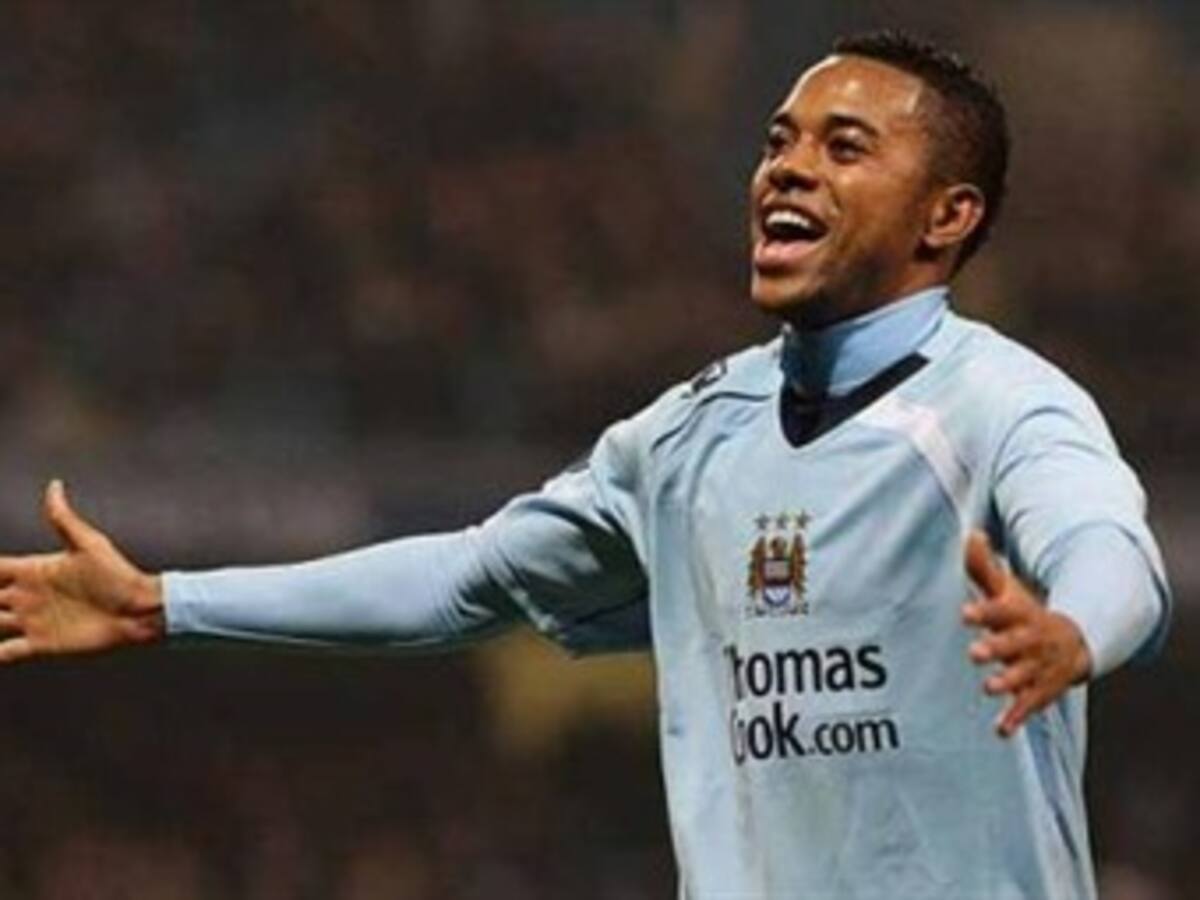El brasileño Robinho es nuevo jugador de AC Milan