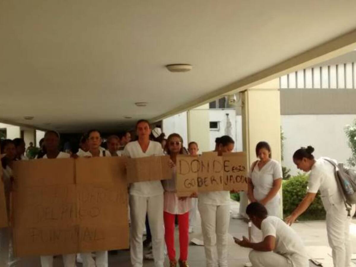 Suspenden atención en el CARI por protestas de empleados