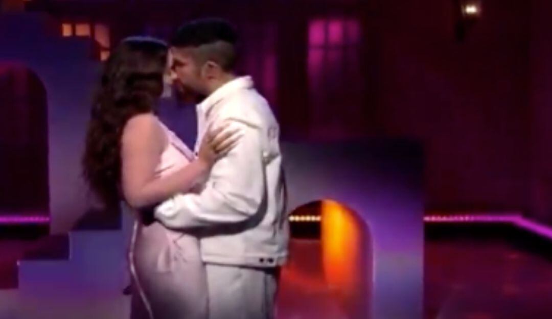 Rosalía y Bad Bunny.