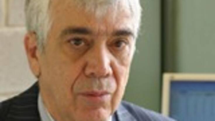 Salomón Kalmanovitz: la baja inflación muestra un freno en la demanda de bienes y servicios por parte de los colombianos