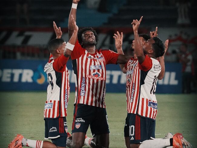 Junior de Barranquilla festeja la victoria ante Deportes Tolima, liga colombiana