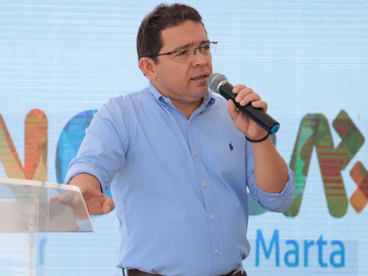 Procuraduría cita a exalcalde Martínez por permisividad en polémica obra