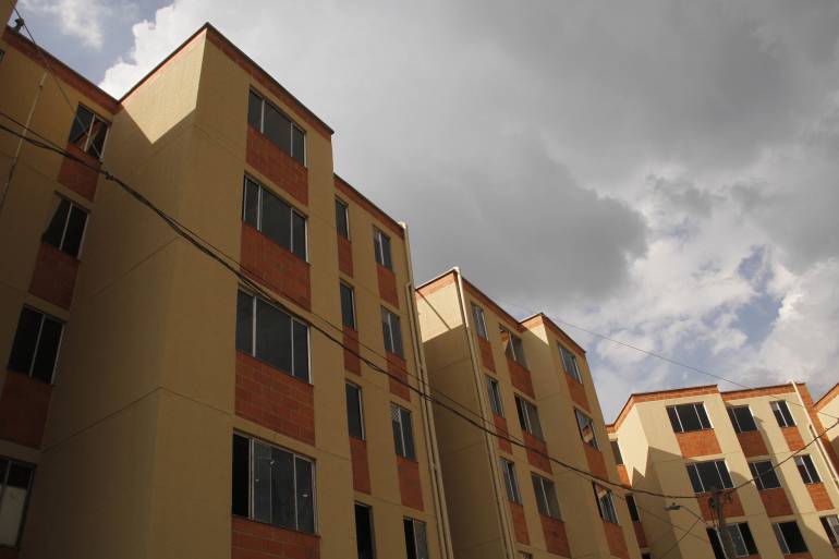 Subsidios a la tasa de interés para adquirir casa. 