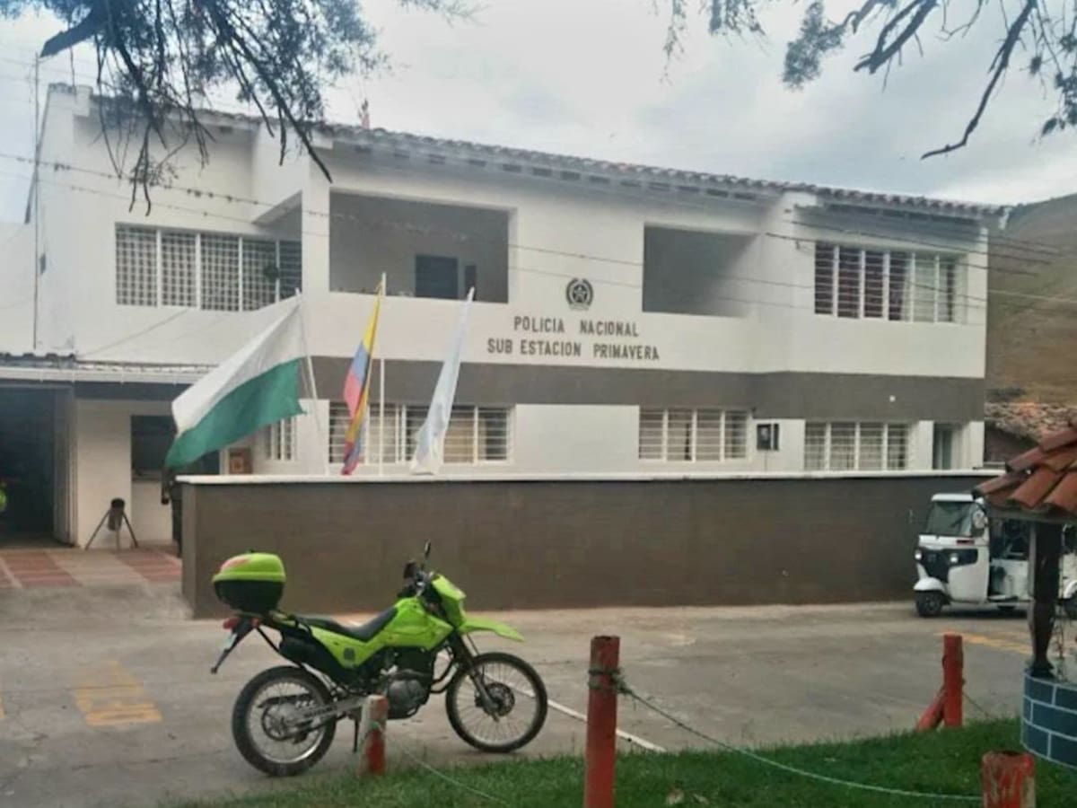 Un policía resultó gravemente herido durante enfrentamiento entre grupos ilegales en Bolívar, Valle