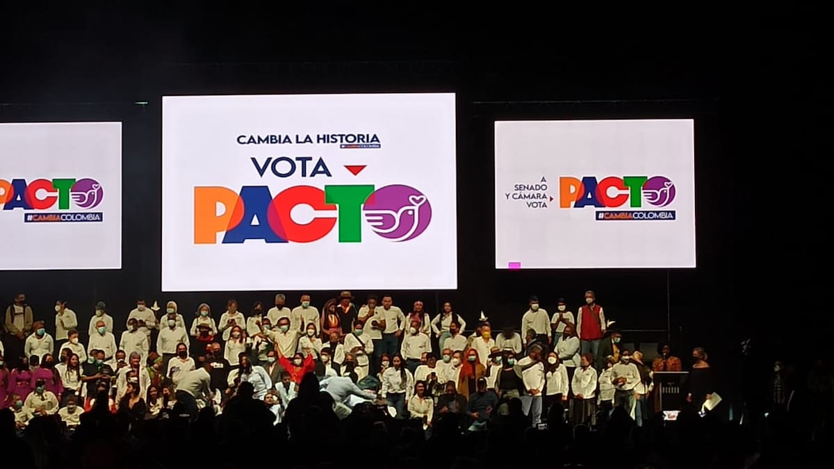 “No hay un acuerdo que comprometa la justicia”: Pacto negó respaldo a Uribe en Comisión de Acusación