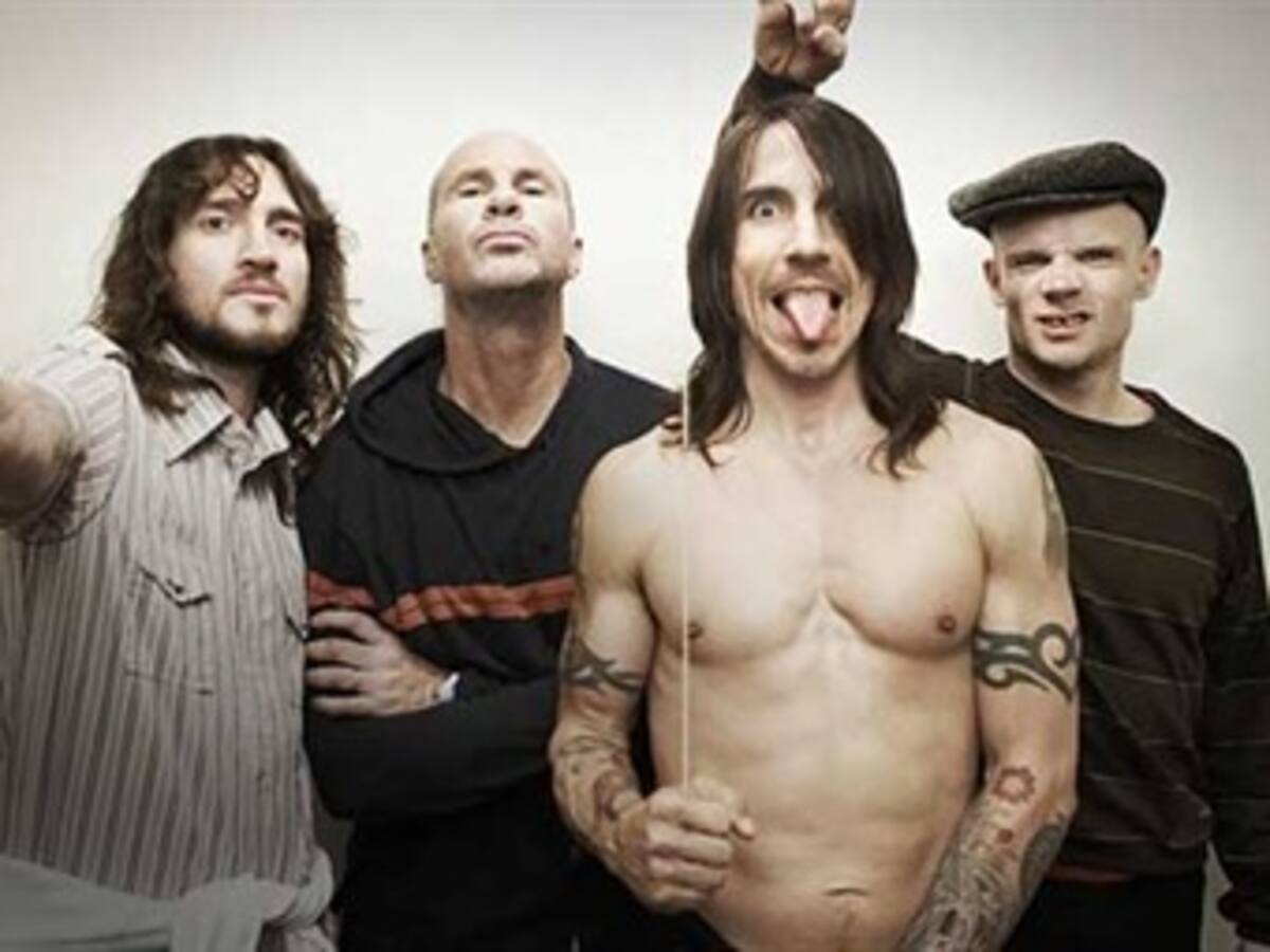 Red Hot Chili Peppers estrena su primer material nuevo en cinco años