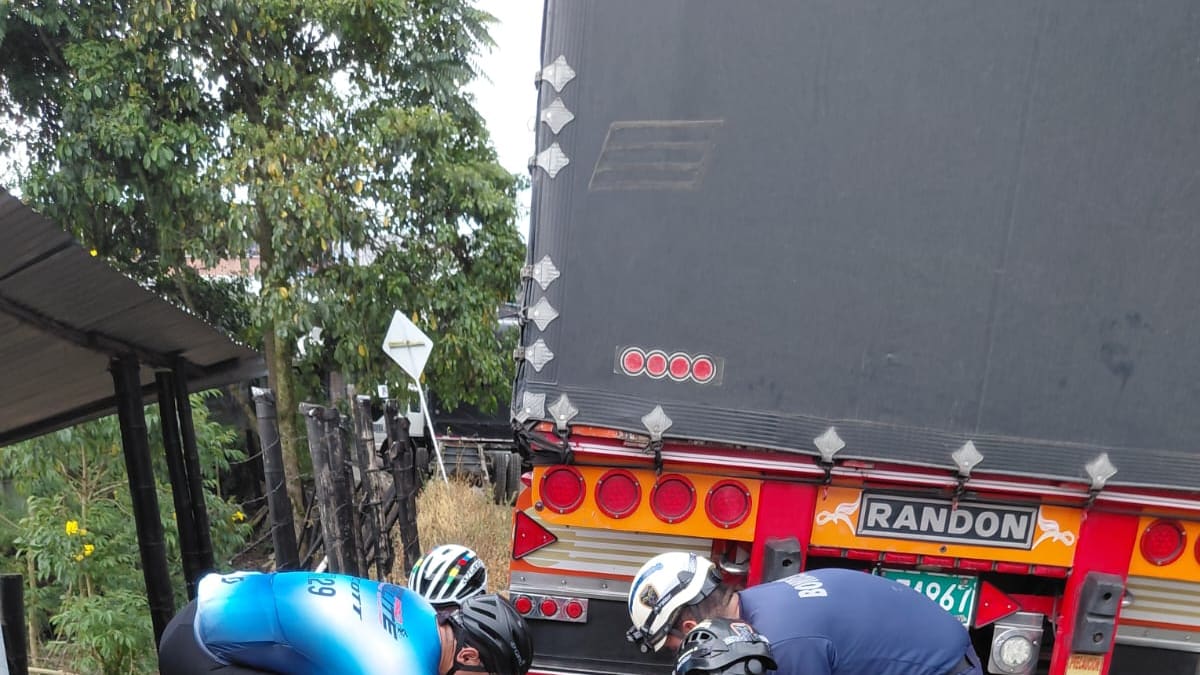 Un ciclista y un motociclista fallecieron en carreteras de Caldas el fin de semana