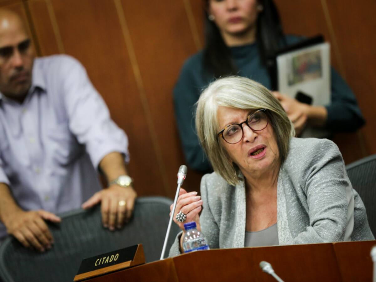 UNP responde a exministra Cecilia López por el retiro de su esquema de seguridad