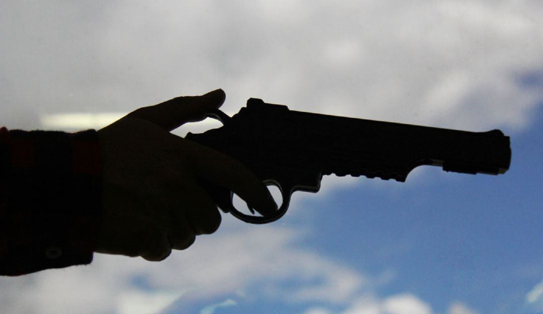 Buscan a delincuente que le disparó a un estudiante por robarle el celular 