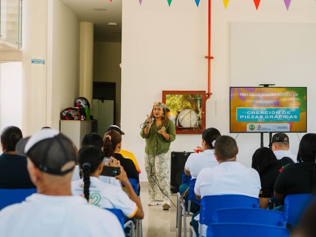 Capacitación de bibliotecarios. // Alcaldía de Cartagena