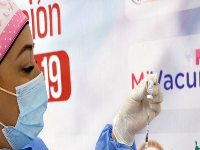A $500 mil están vendiendo las vacunas anticovid-19 en Floridablanca
