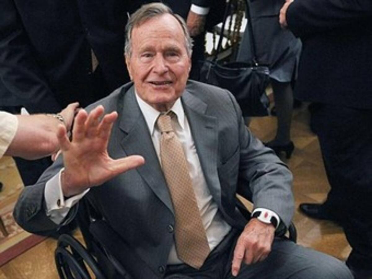 George Bush padre está en cuidados intensivos y su estado de salud se deteriora