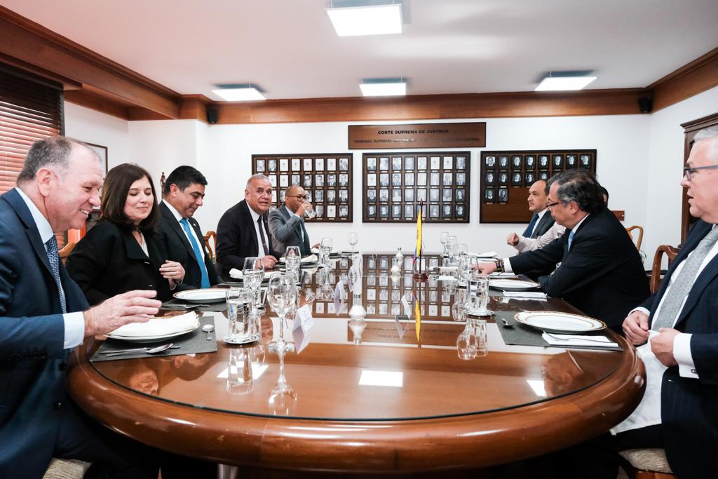 Reunión directores de las altas cortes con el presidente Gustavo Petro. Foto: Presidencia
