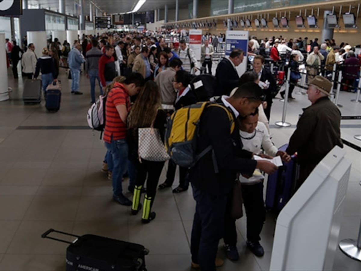 Viajar al exterior se volvió costoso para los colombianos