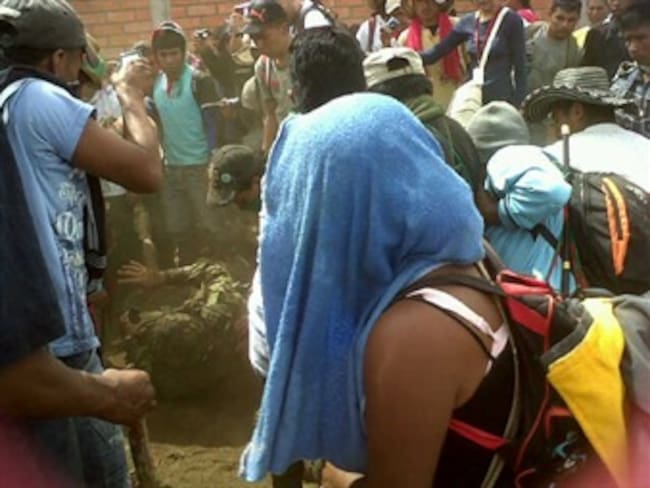 Por presión indígena militares abandonan base en Miranda, Cauca