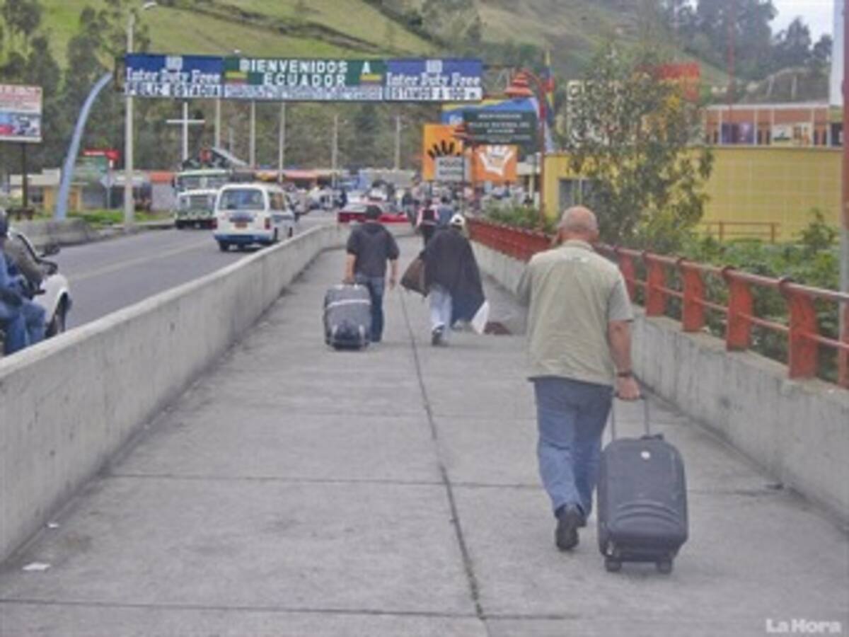Colombia y Ecuador compartirán información sobre traficantes de armas y drogas