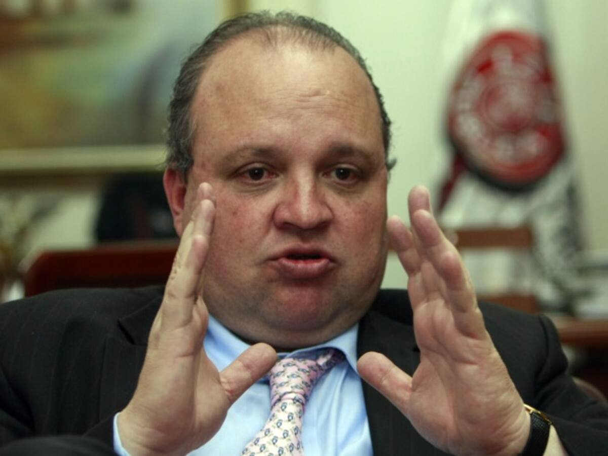 Superintendente Jorge Enrique Vélez gobernador encargado de La Guajira