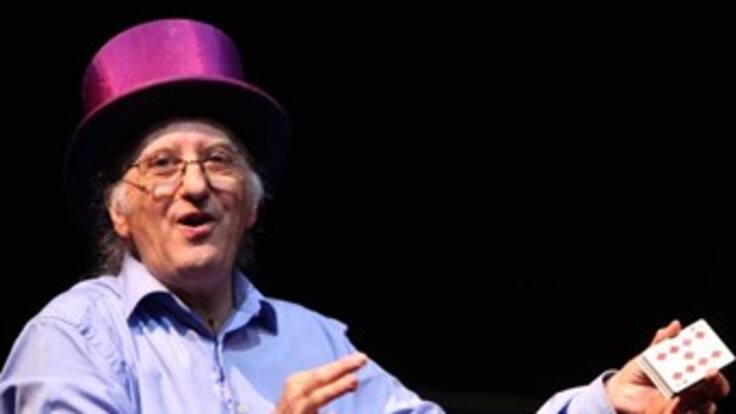 “La risa combinada con la magia genera bienestar” Juan Tamariz