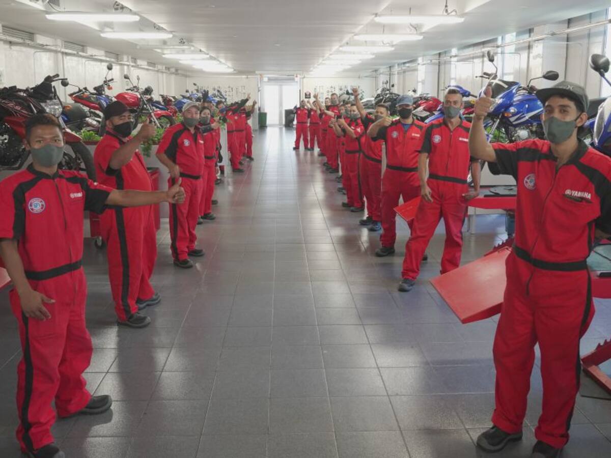 28 excombatientes se graduaron como auxiliares mecánicos en Antioquia
