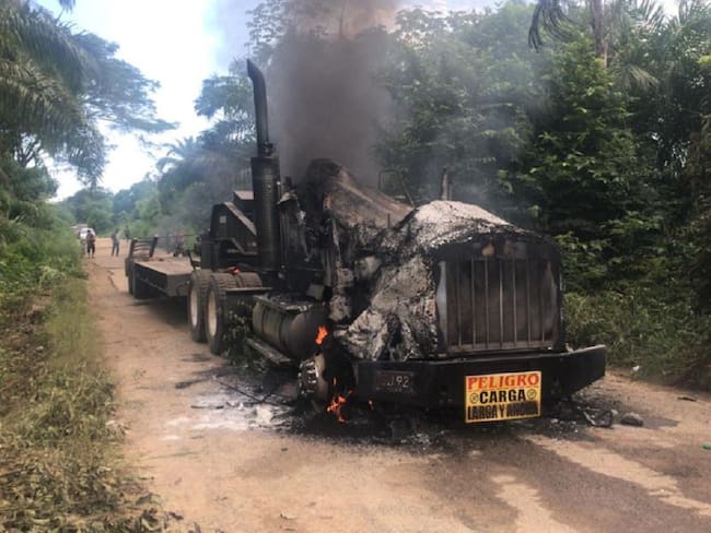 Incineran vehículo adscrito al Ejército Nacional en la zona del Catatumbo