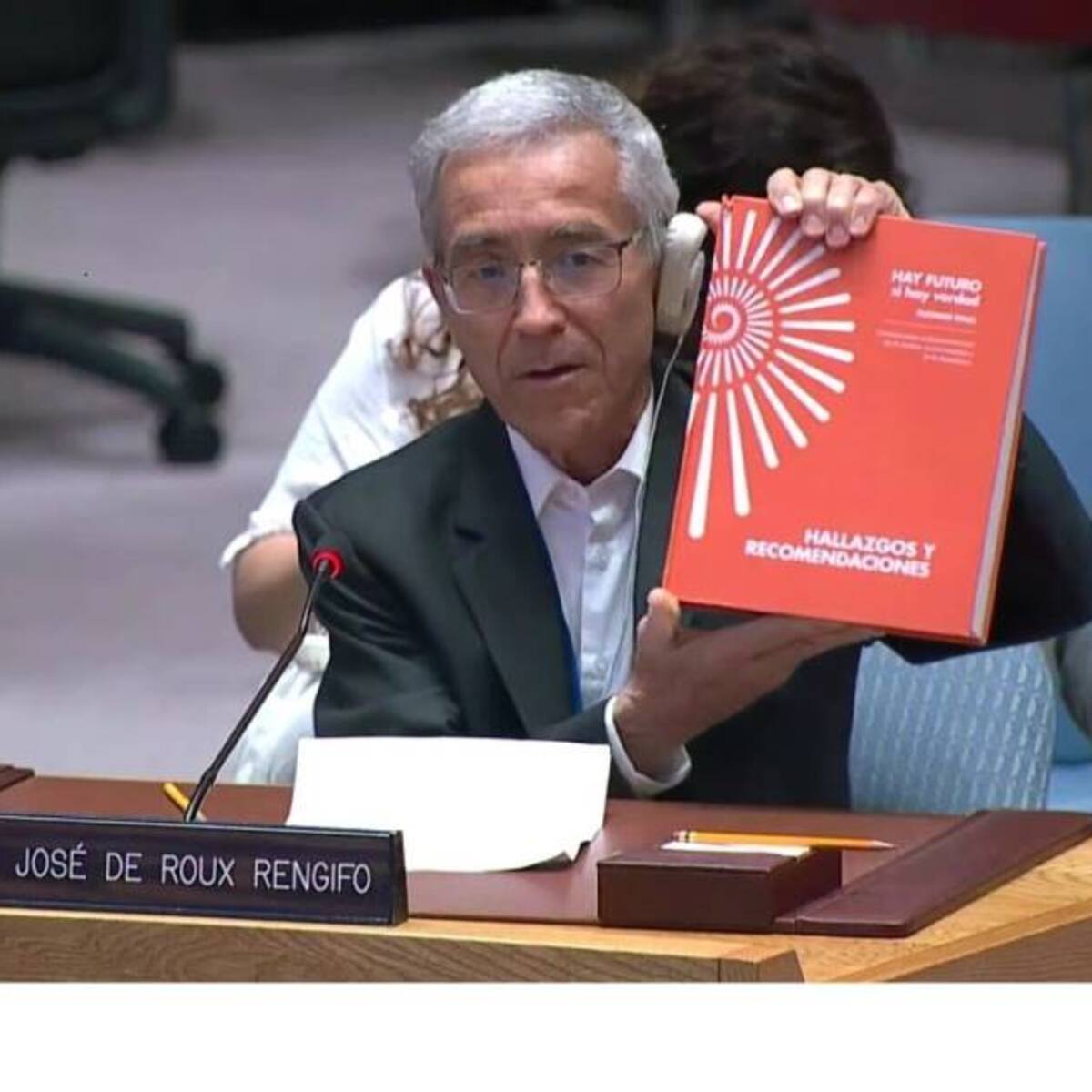 No matarás: Relato histórico del conflicto armado en Colombia
