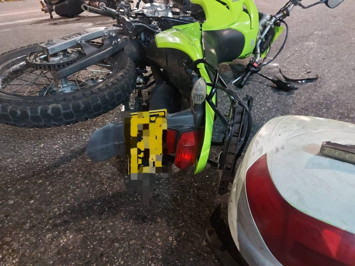 Conductor borracho dejó herido a dos policías en Bucaramanga