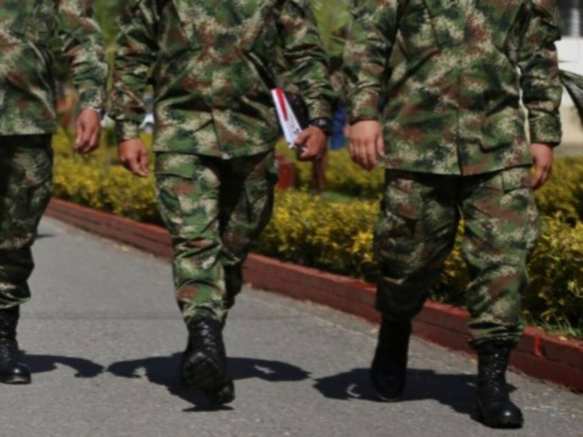 Ejército hace presencia en la vía que conduce de Arma a Bocas
