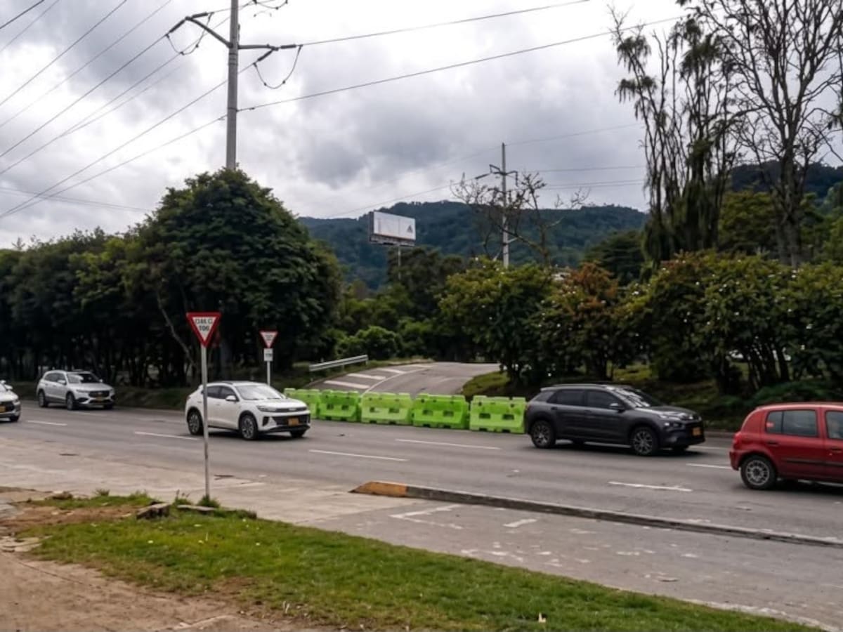 Secretaría de Movilidad interviene dos puntos de Bogotá para prevenir maniobras de riesgo
