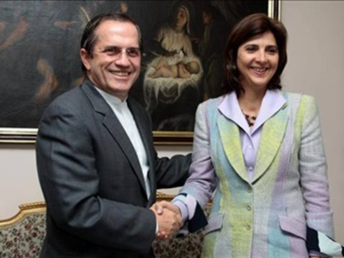 Ecuador dice que Colombia ha respondido a sus peticiones para reanudar relaciones