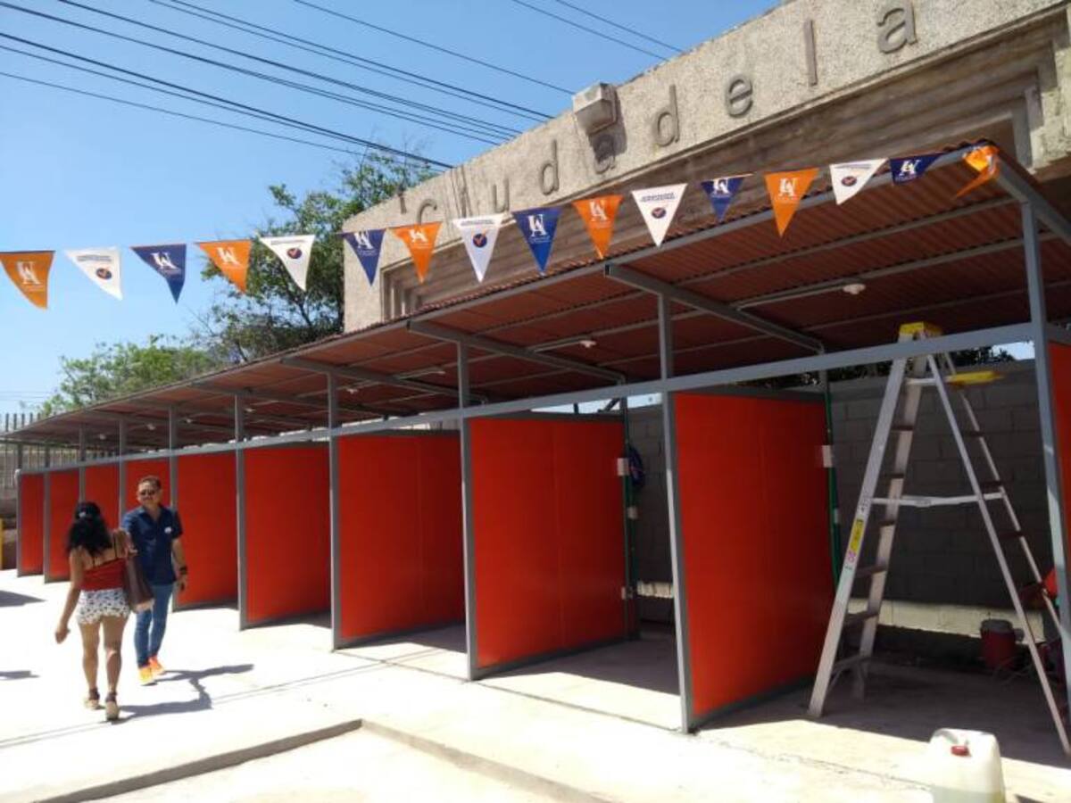 Uniatlántico reubica a vendedores y mejora su entorno