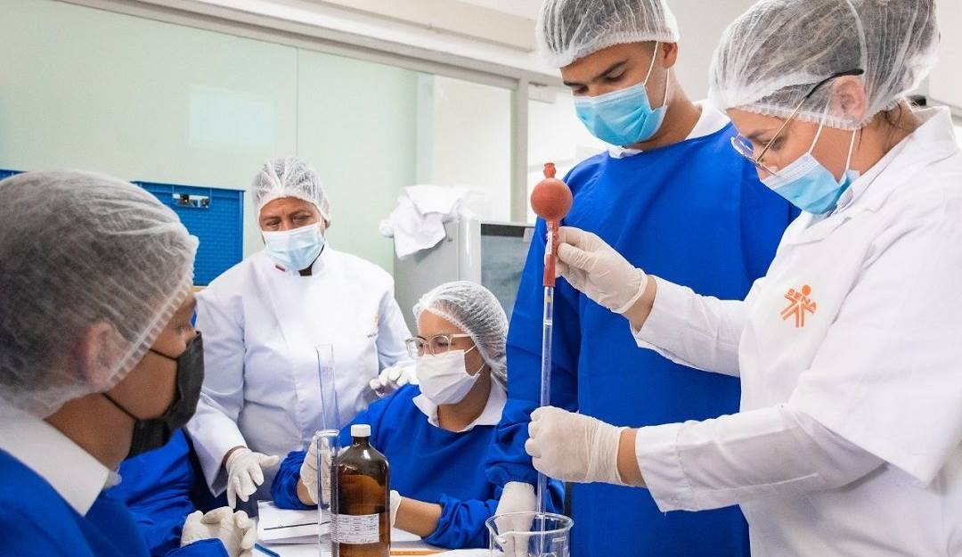 Formación en el Sena.