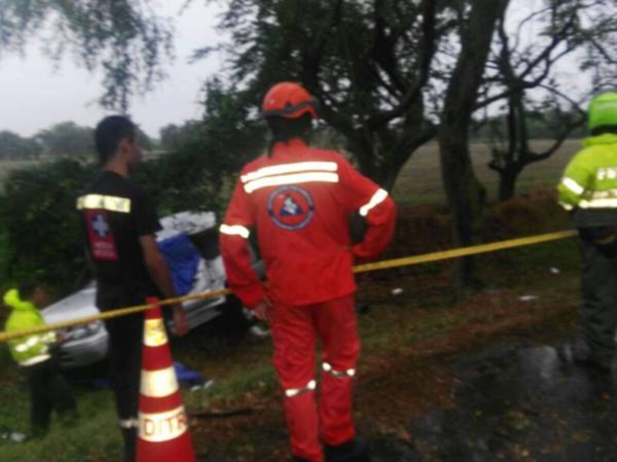 Dos personas mueren en accidente de tránsito en vías del Tolima