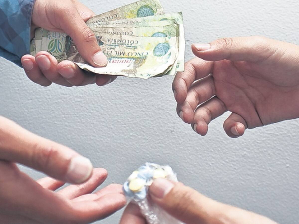 La ´pruebita´ de droga con la que envician a estudiantes en Bogotá