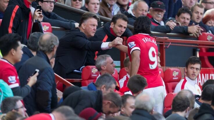 Hristo Stoichkov: “Van Gaal no existe como persona”