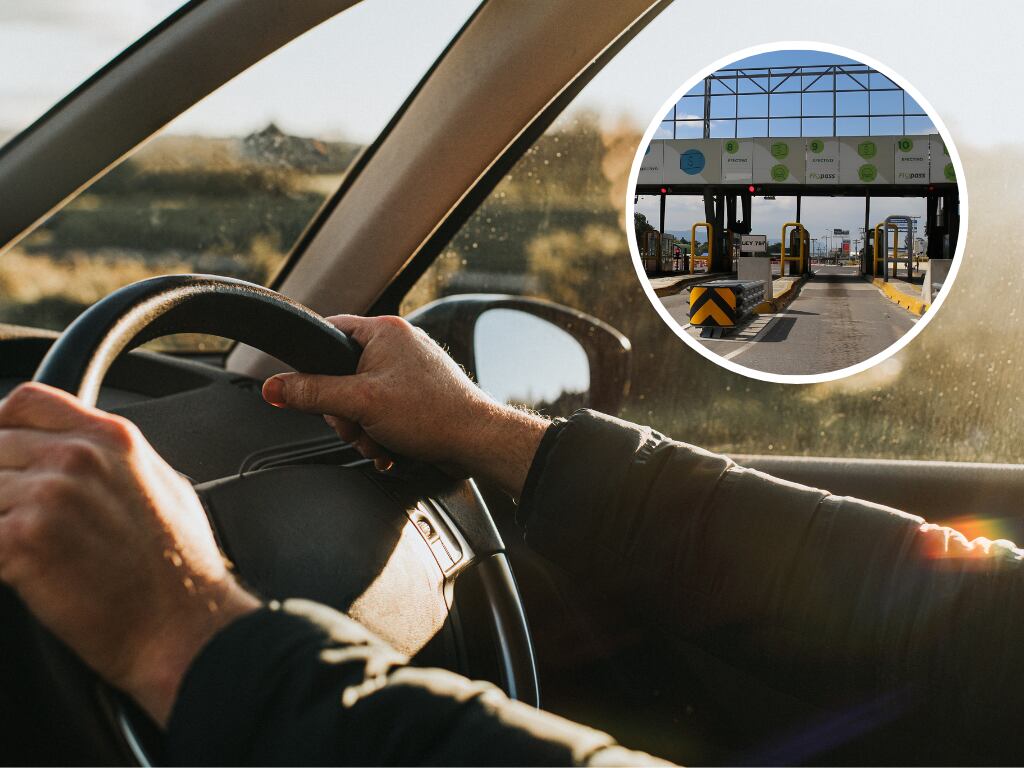 Persona conduciendo un vehículo y de fondo un peaje colombiano (Foto vía Getty Images)