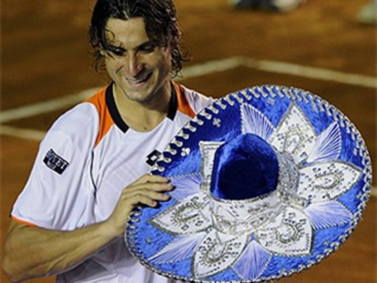 El español Ferrer retiene el título en Acapulco al vencer a Nico Almagro